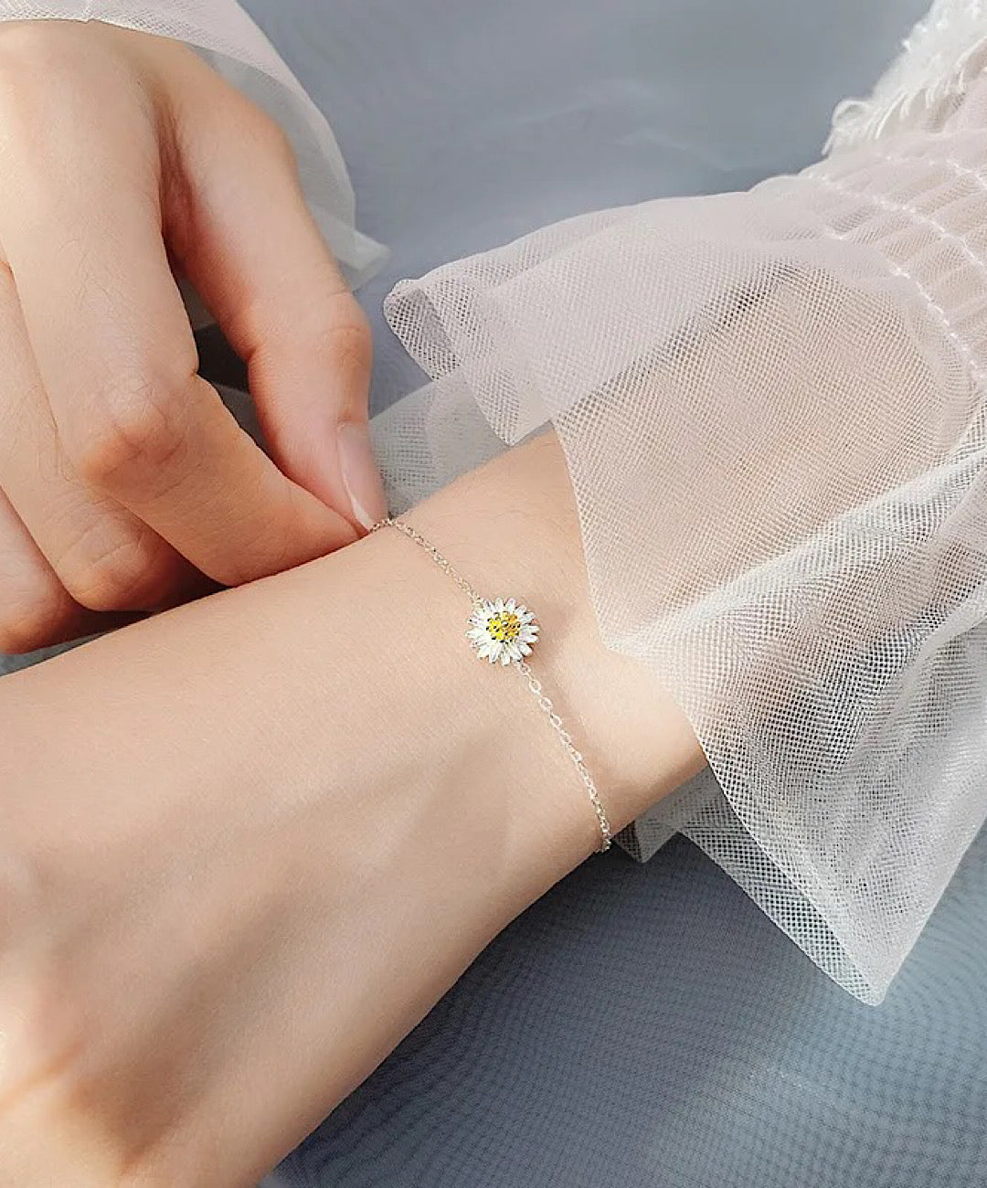 Daisy Flower Bracelet