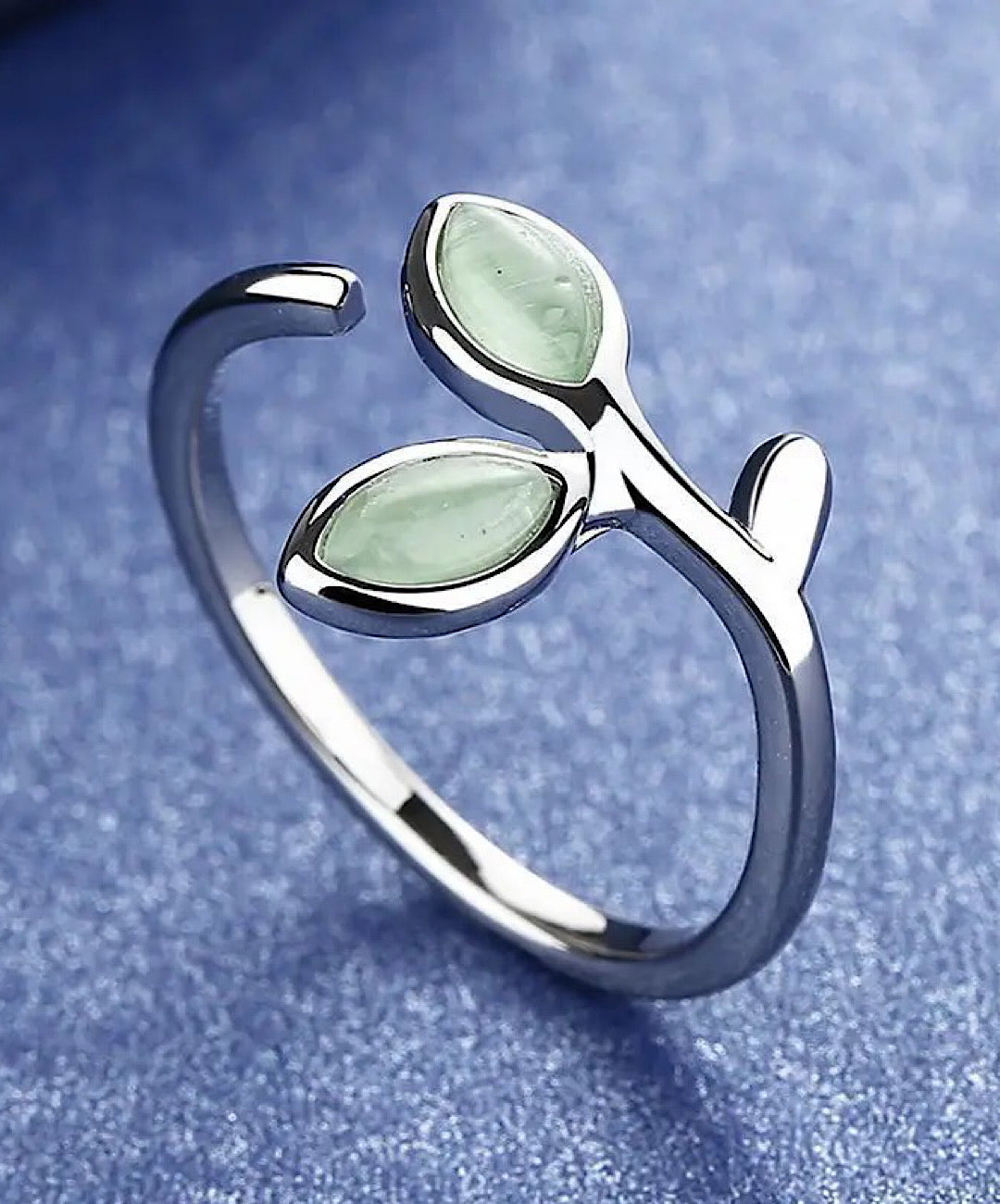 Green Leaves Ring