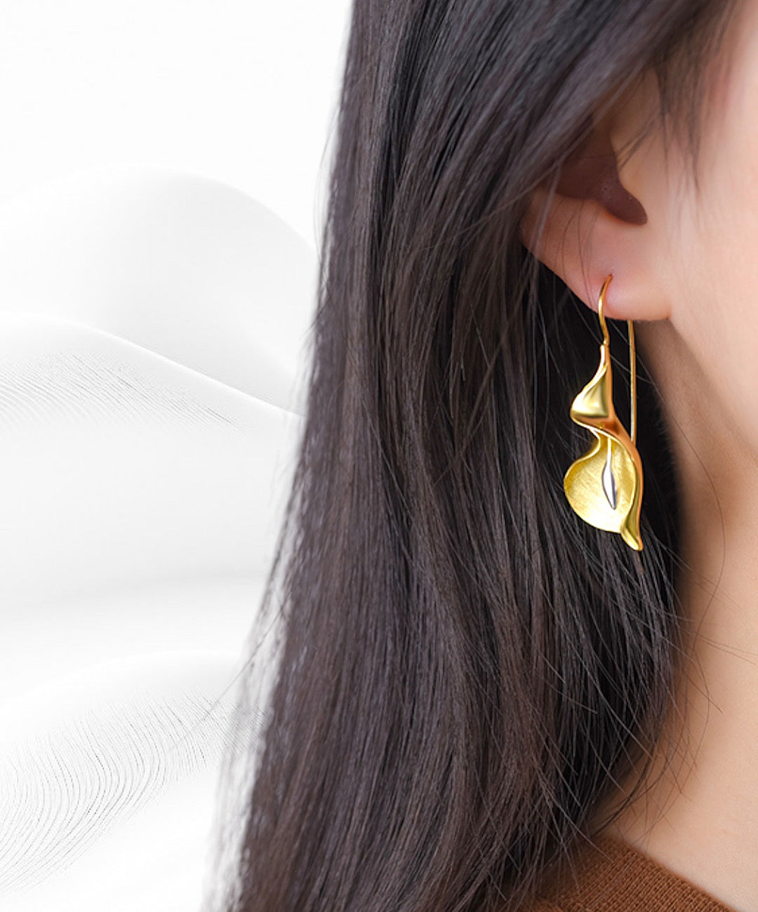 Calla Lily Flower Dangle Earrings