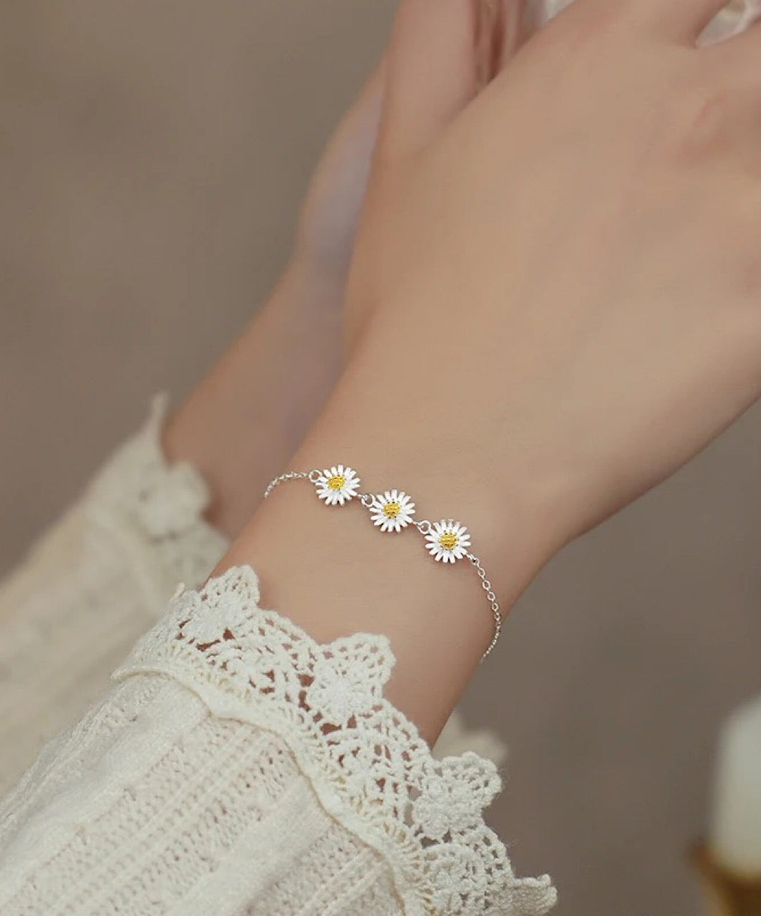 Daisy Flower Bracelet