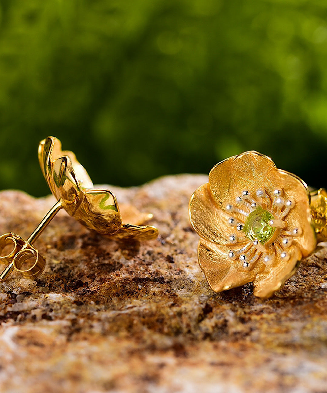 Anemone Flower Studs