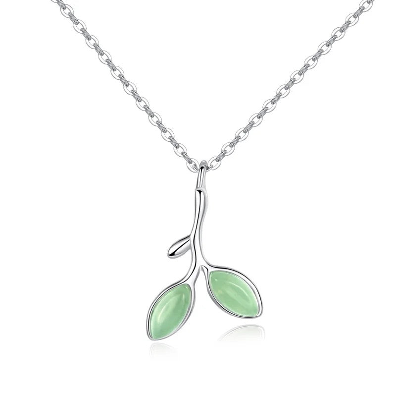 Green Leaves Pendant Necklace